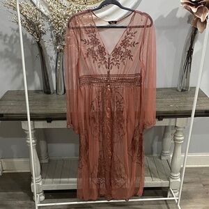 Embroidered Button-up Duster